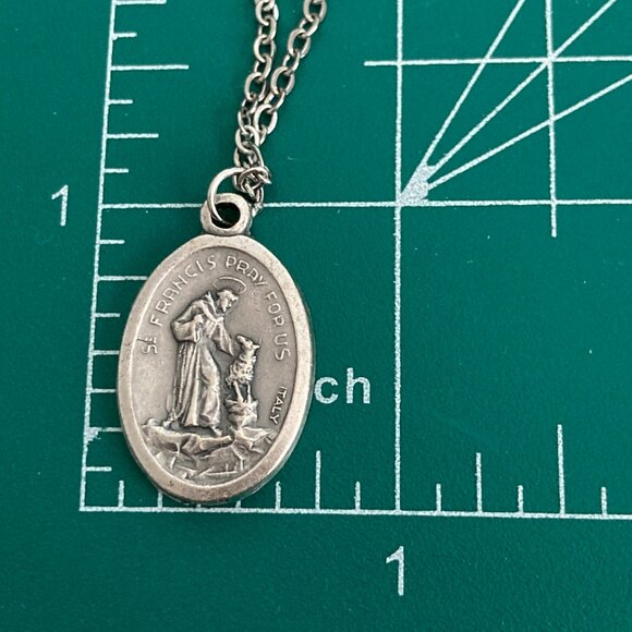 Vintage Saint Anthony Francis Medal Pendant Necklace Italy 24" Stainless Chain - Picture 14 of 15